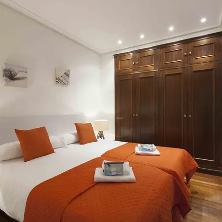 The Collection | La Concha Beach Appartement